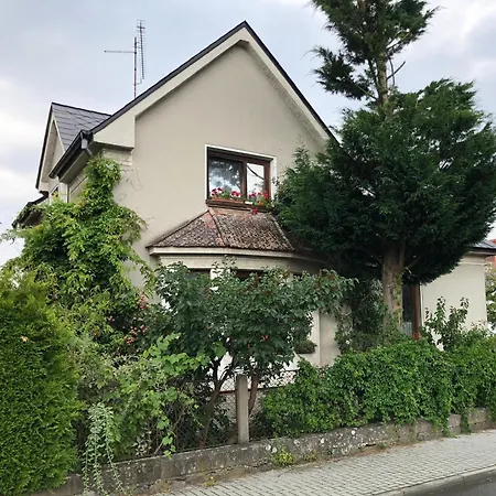 Villa Prazdninovy Dum *